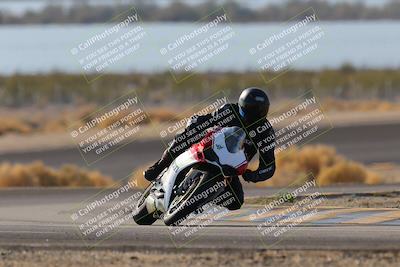 media/Dec-18-2022-SoCal Trackdays (Sun) [[8099a50955]]/Turn 14 (940am)/